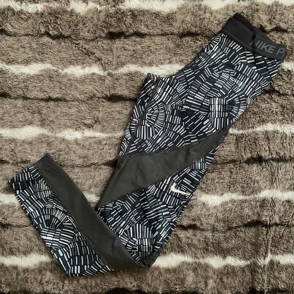 Nike Pro Hypercool Leggings - Picture 3 of 8